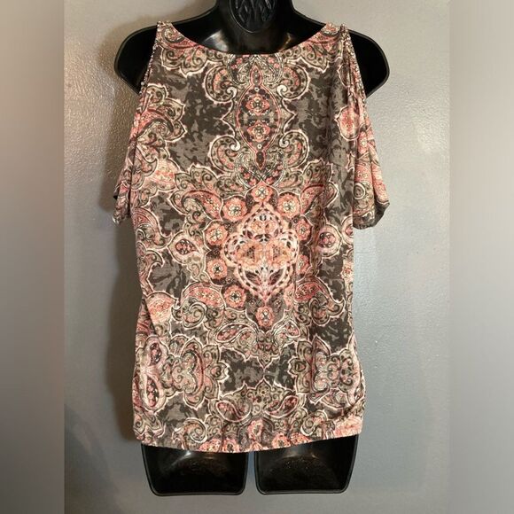 INC pink/gray cold shoulder blouse - Picture 5 of 6